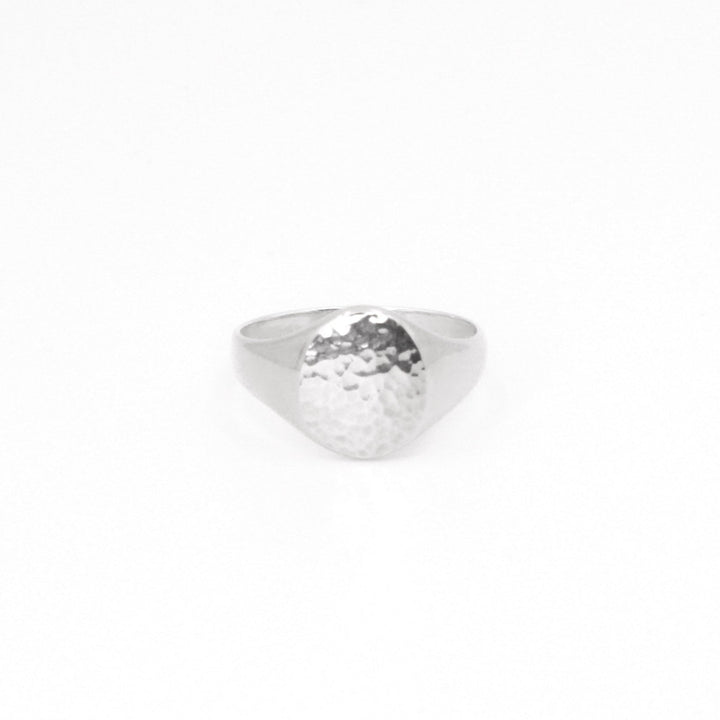 Hammered Oval Signet - ANTARES - Ring