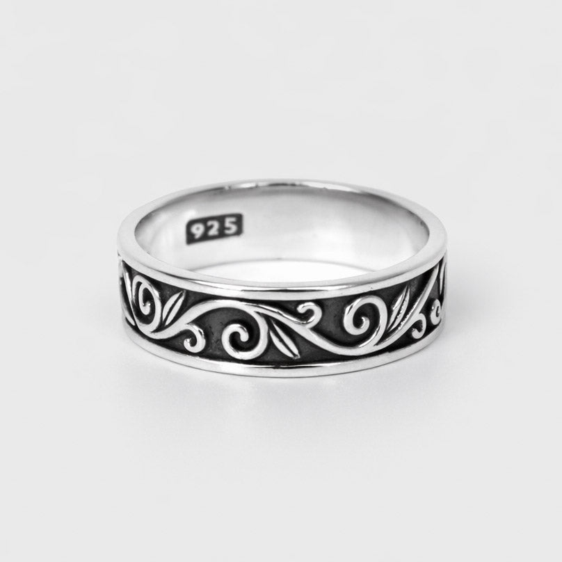 Handmade solid 925 silver Eden Ring with filigree band and oxidised finish by Antares Jewellery.